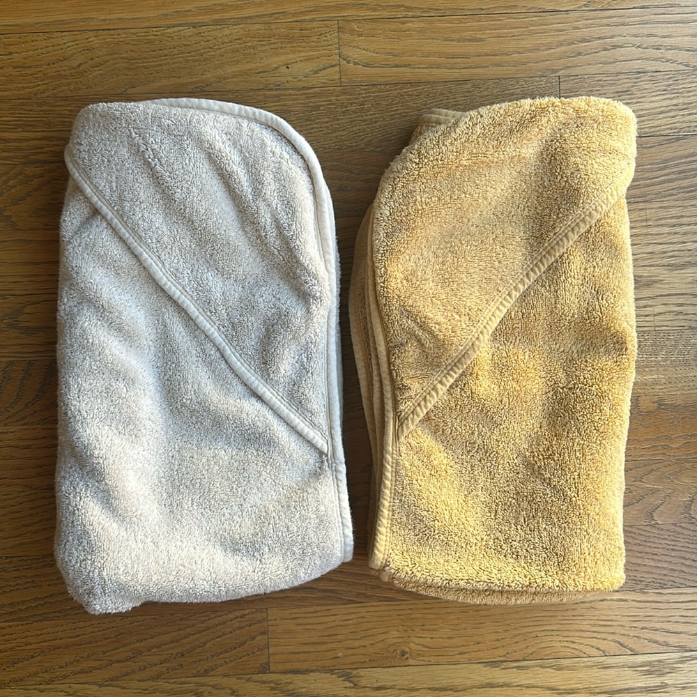 Mushie newborn towels EUC